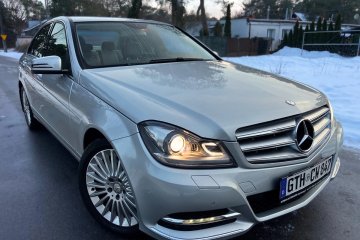 Mercedes-Benz C350 Lift V6 Elegance RWD Szwajcaria Serwis ASO !